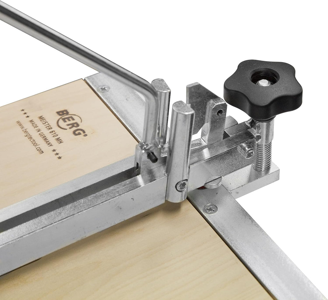 Fliesenschneidemaschine FSM 610 MH mit einer Gesamtschnittlänge von 605 mm. 610 mm