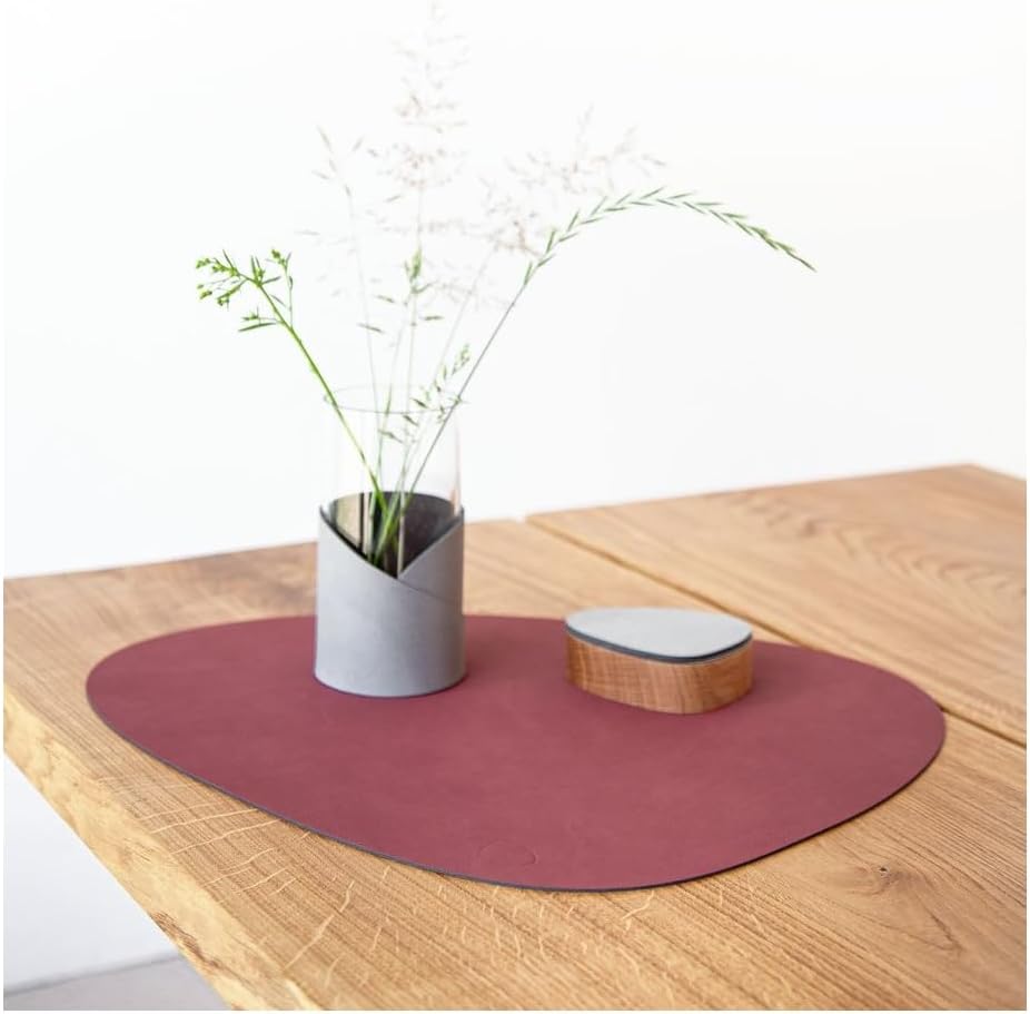 LindDNA Curve L Tischset, Leder, Rot, 37 x 44 cm