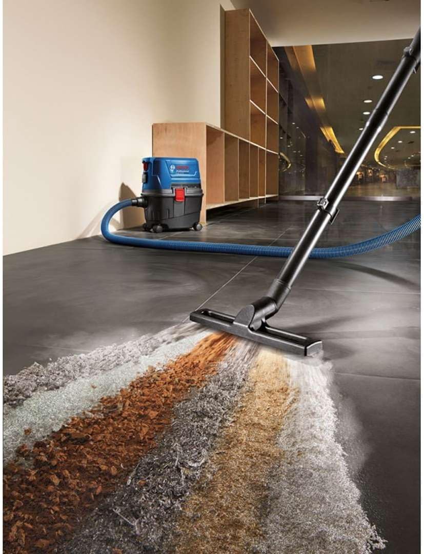 Bosch Professional Nass-/Trockensauger GAS 15 (1.100 Watt, inkl. 1x 3m Schlauch, Rohre (2 Stück), Bo