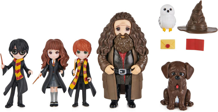 Harry Potter - Geschenkset mit mehreren Sammelfiguren und Zubehör, Spielzeug für Kinder ab 5 Jahren,