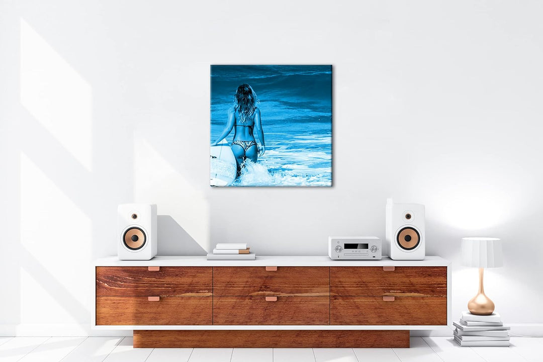 deyoli Erotisches Surfen im Meer Format: 70x70 Effekt: Monocrome Blau als Leinwandbild, Motiv fertig