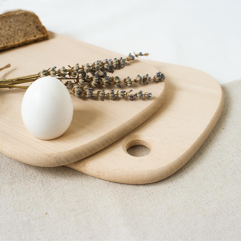 HOFMEISTER® Frühstücksbrett Kernbuche mit Eiloch - Einfarbiges Holzbrett für Frühstück, Brot & Snack