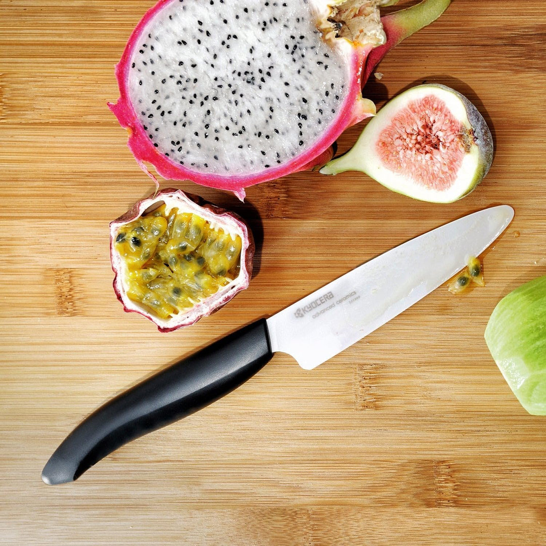 Kyocera GEN Starterset, Obst-/Gemüsemesser (Klinge 11 cm) mit Schäler, schwarzer Griff Schwarz Start