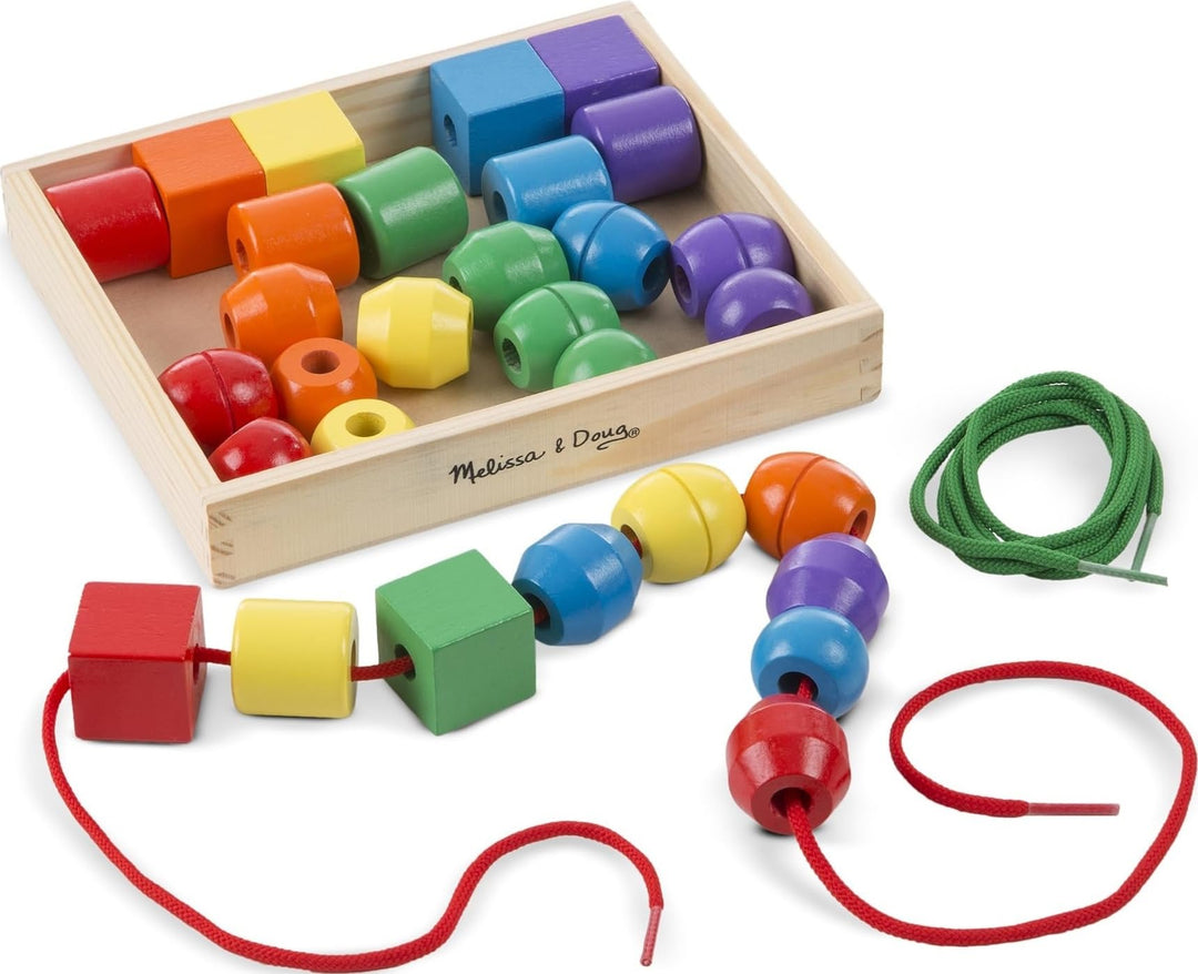 Melissa &amp; Doug Fädelspiel mit Holzperlen für Kinder ab 3 Jahren, grosse Perlen in verschiedenen Form
