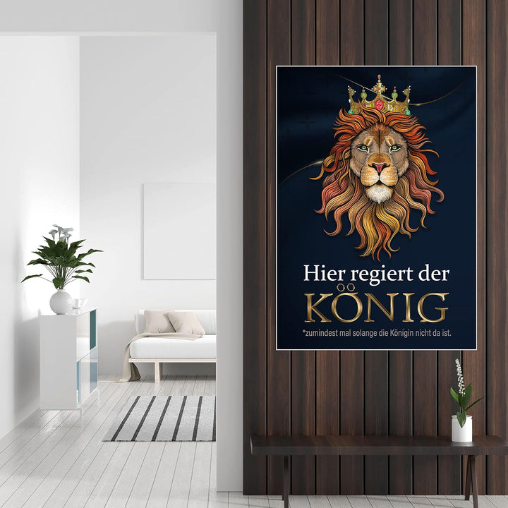 wandmotiv24 Poster als Wanddeko, Grösse Din A0, Hier regiert der König, Löwe, Königin, Afrika, Tiere