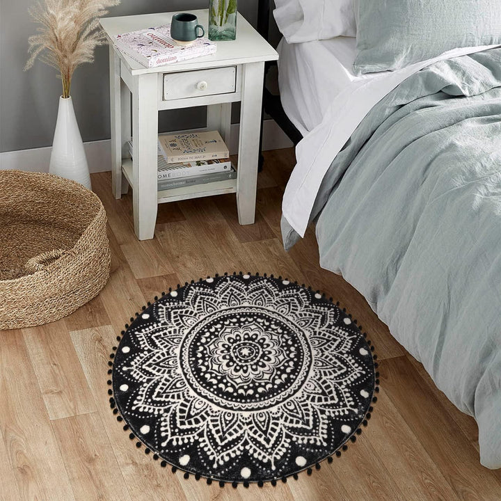 Uphome Kleiner runder Teppich, 5,8 cm, schwarz, Mandala, Boho, Badezimmerteppiche mit Pompons, Frans