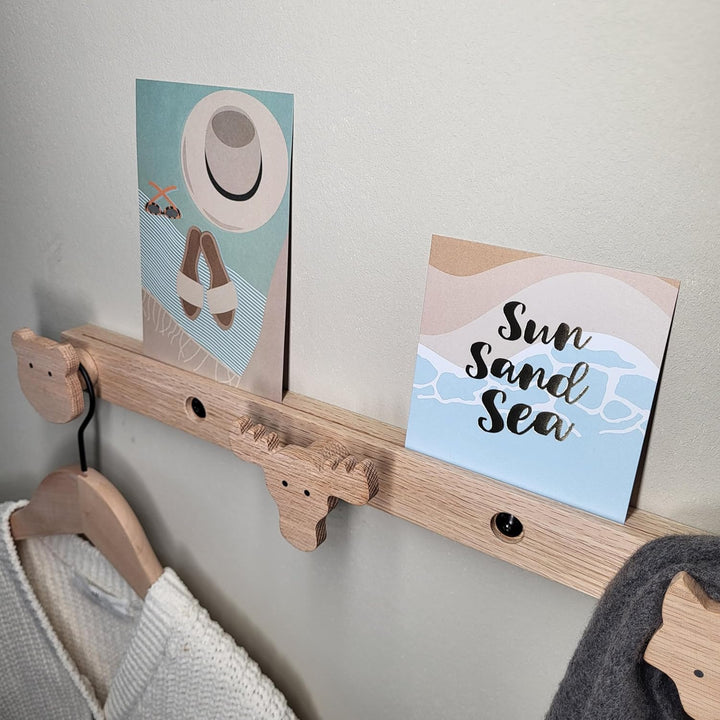 Kinder Garderobe aus massivem Eichenholz, Skandinavische Tiere, Wandgarderobe, Hakenleiste, Bilderle