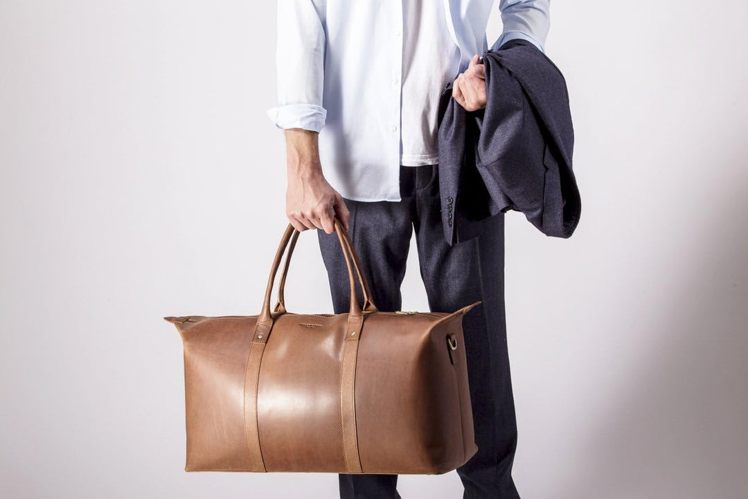 HOLZRICHTER Berlin No 11-1 (M) - Premium Weekender Reisetasche, Sporttasche & Handgepäck aus Leder -