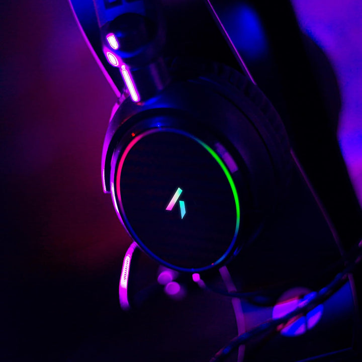 Stealth C6-100 LED Over Ear Gaming Headset PS4/PS5, Xbox, Nintendo Switch, PC mit flexiblem Mikrofon