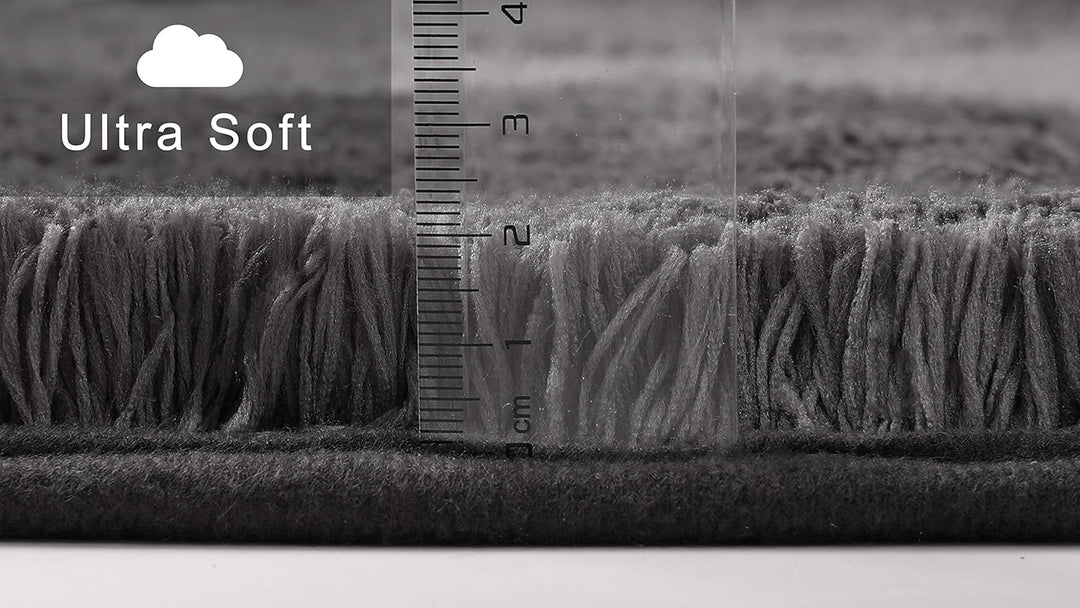 FLUFFY Badteppich für Eckduschen, Hochflor aus Mikrofaser, rutschfeste Unterseite (Rund | Innenmasse