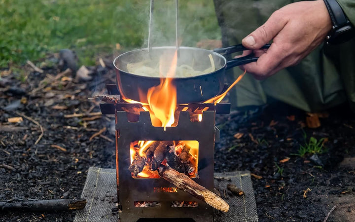 FENNEK Hobo Premium | Der faltbare Outdoor Kocher aus hitzebeständigem Edelstahl | XL-Set mit umfang