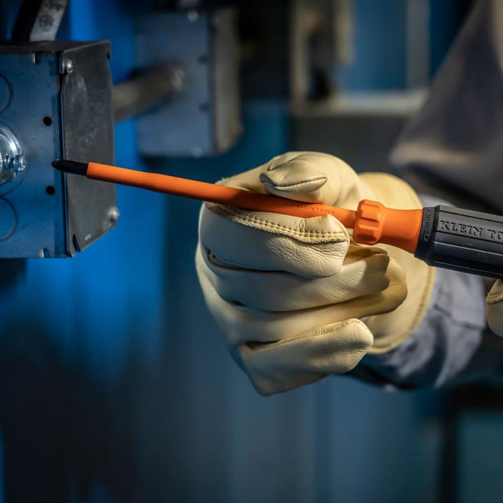 Klein Tools 6876INS Isolierter Schraubendreher, 1000 V #3 Kreuzschlitzschraubendreher mit 15,2 cm Sc