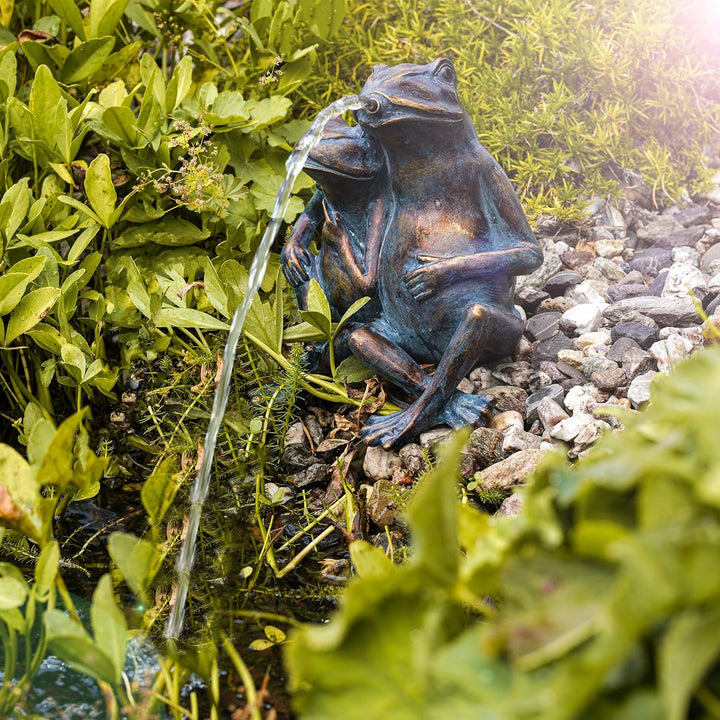 Solarbetriebener Wasserspeier Froschpaar - inkl. Solar Teichpumpe 8 Watt 380 l/h - Masse ca. 200 x 1