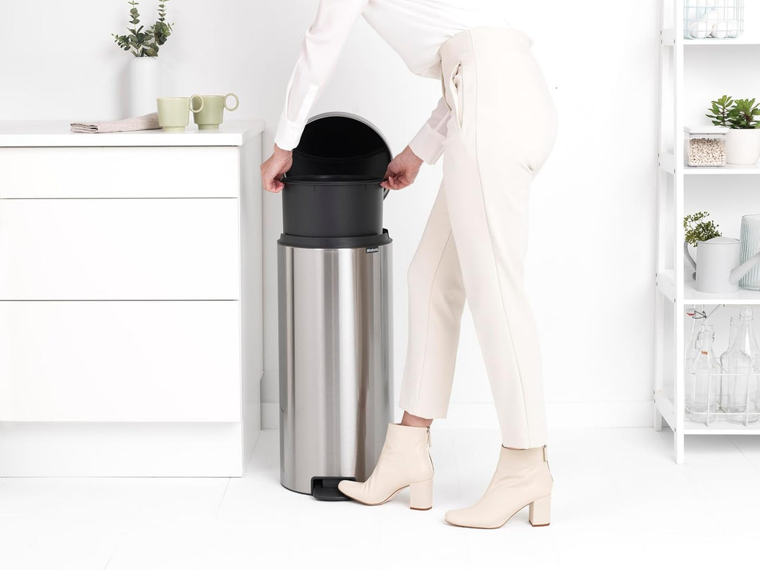 Brabantia 111822 Treteimer 30 L Silber,Plastik,Matt Stahl Fingerprint Proof,30 Liter Matt Stahl Fing
