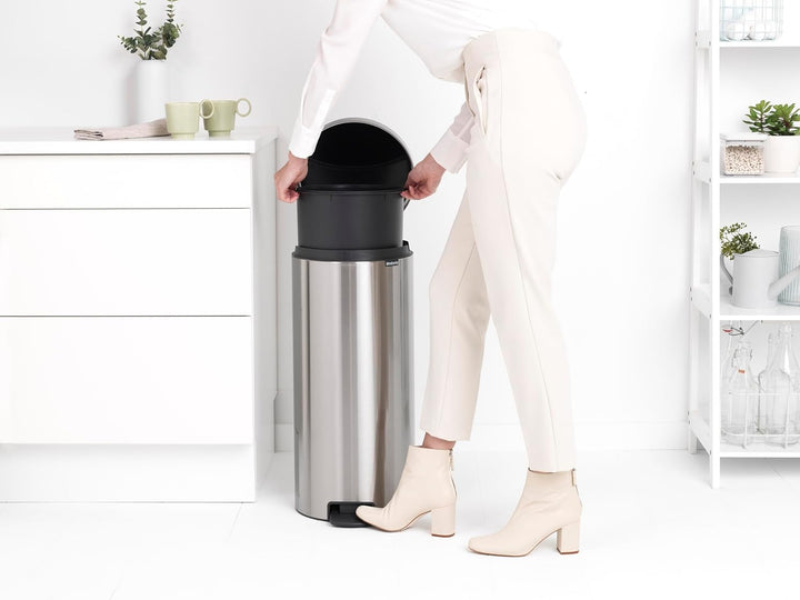 Brabantia 111822 Treteimer 30 L Silber,Plastik,Matt Stahl Fingerprint Proof,30 Liter Matt Stahl Fing