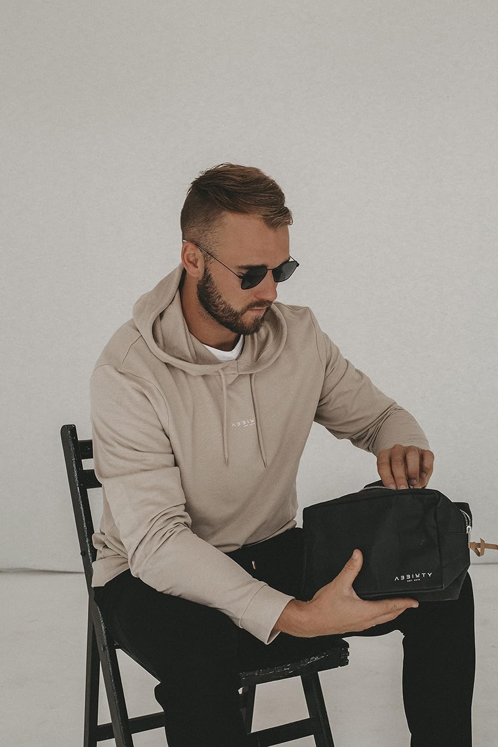 Abbiuty Kulturbeutel (Recyceltes und veganes Kraftpapier) hochwertige Kulturtasche für Frauen und Mä