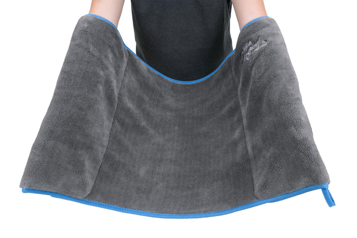 TrendPet Dryko Hundehandtuch Badetuch mit Armeinschüben super saugfähig 90x50cm
