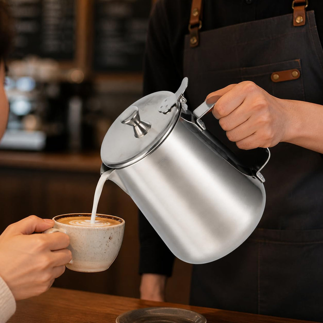 Milchkännchen mit Deckel, Milchschaumbecher aus Edelstahl, Milchaufschäumkännchen für Zuhause, Cafés