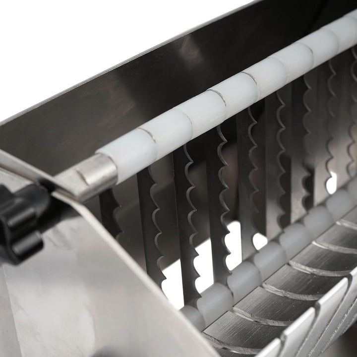 Mahlzeit Edelstahl Currywurstschneider für 18 mm Scheiben | 10 extra scharfe Messer mit Wellenschlif