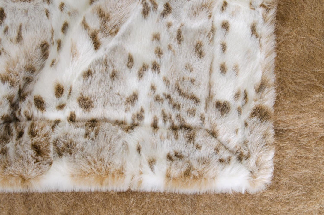 Felldecke Schneeleopard als Fellimitat in 5 Grössen Webpelzdecke Kuscheldecke Tagesdecke oder Fellki