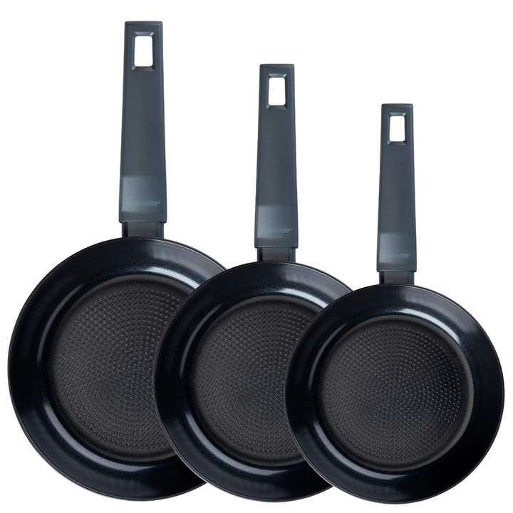 Fackelmann Statement Pfannen-Set, 3-teilig, 20/24 / 28 cm, aus recyceltem Aluminium mit Keramik-Anti