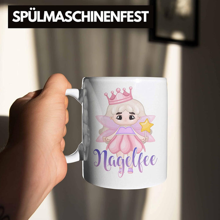 Trendation - Nagel-Fee Tasse Geschenk Nagelstudio Mitarbeiterin Gel-Nägel Spruch Süsse Grafik (Weiss