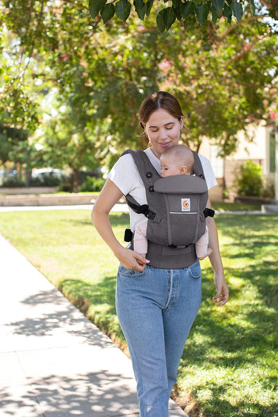 Ergobaby Adapt Babytrage für Neugeborene ab Geburt, 3-Positionen SoftFlex Mesh Ergonomische Babybauc