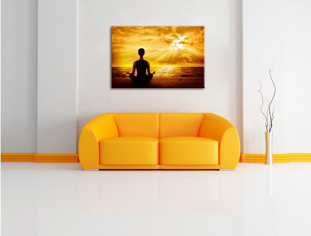 Pixxprint Frau meditiert bei Sonnenaufgang am Strand, Format: 100x70 auf Leinwand, XXL riesige Bilde
