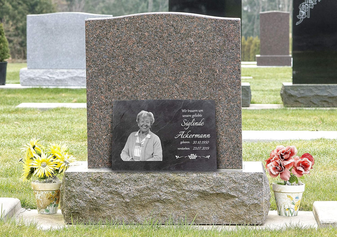 wandmotiv24 Schiefertafel Trauer, Gedenktafel Verstorbene, sie, Querformat 30x20cm Personalisiert Na