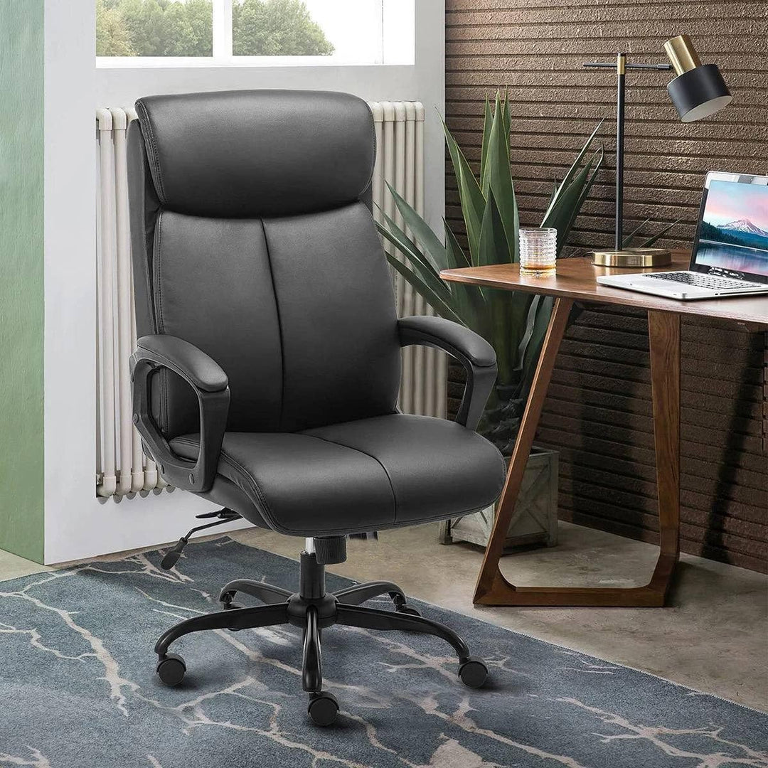 Ergonomischer Bürostuhl - Höhenverstellbar, Komfortabel mit Wippfunktion und Netzrücken. Robustes Me