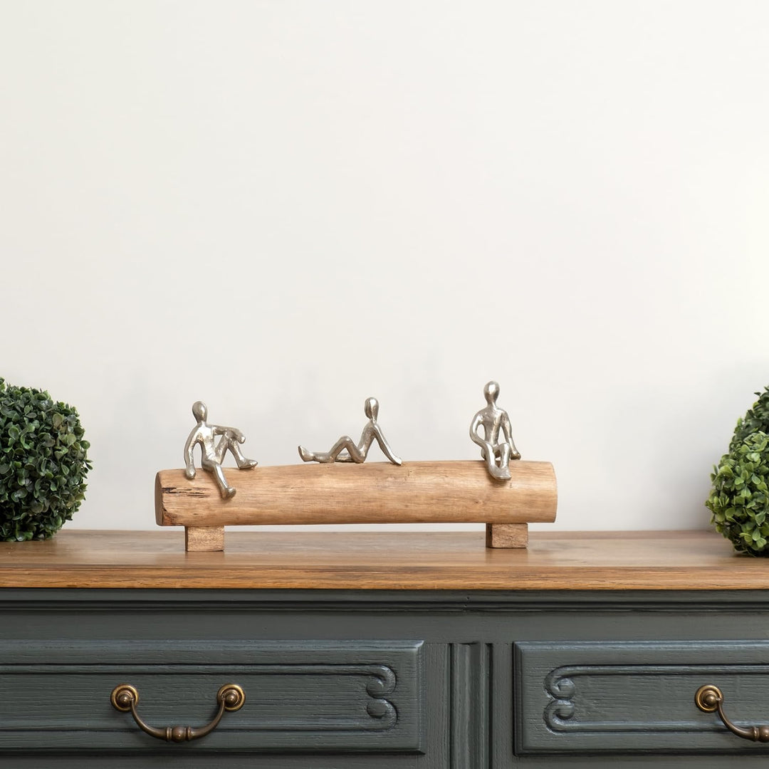 Moritz Skulptur I 3 Freunde sitzen zusammen I 41 x 8,5 x 17 cm I Holzdeko I Skulpturen Deko I Modern
