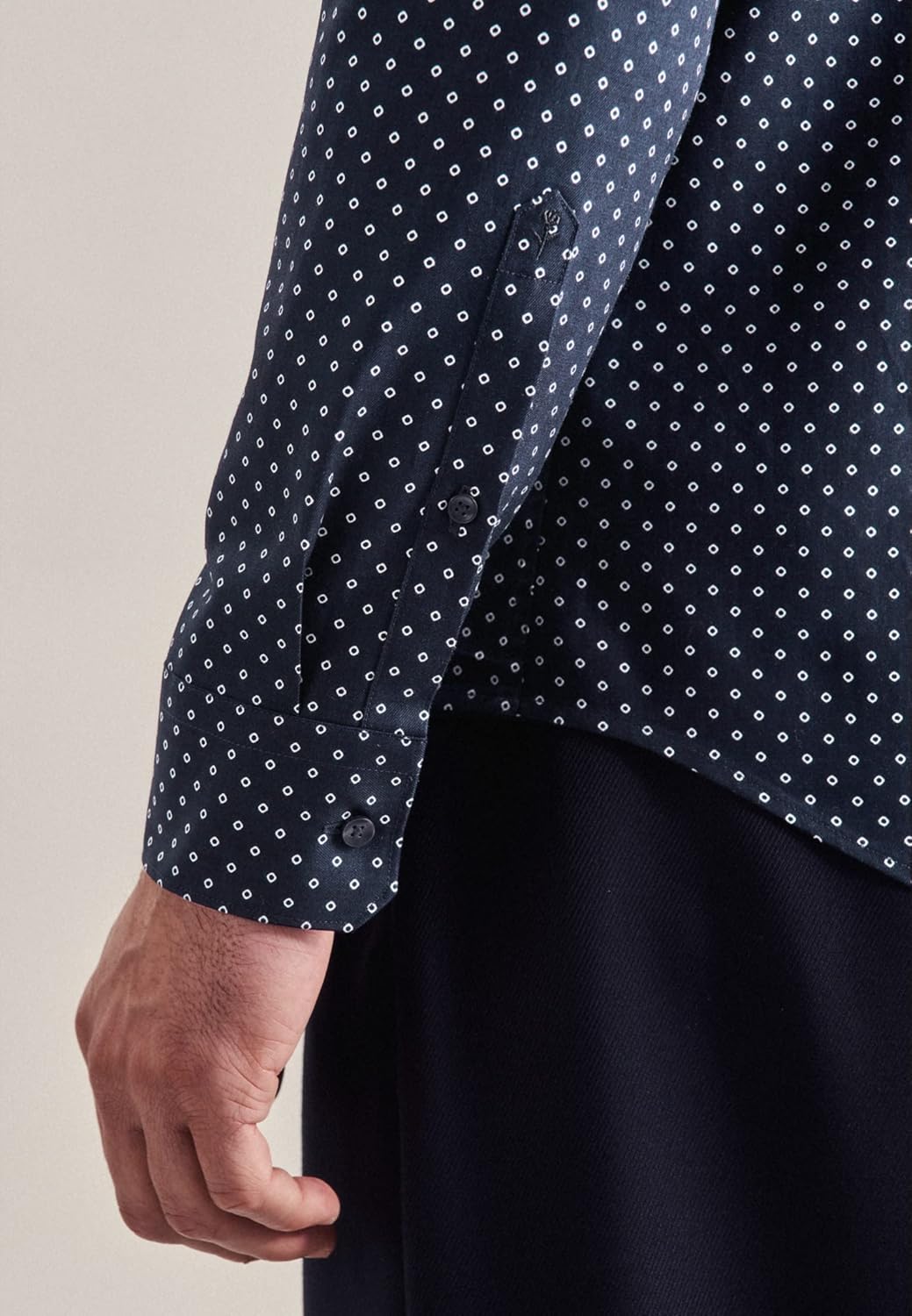 Seidensticker Herren Business Hemd - Bügelfreies Hemd mit sehr schmalem Schnitt - X-Slim Fit - Langa