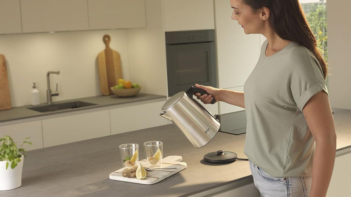 Braun Identity Collection WK5200BK, Elektrischer Wasserkocher aus Edelstahl, 1,7L Fassungsvermögen,