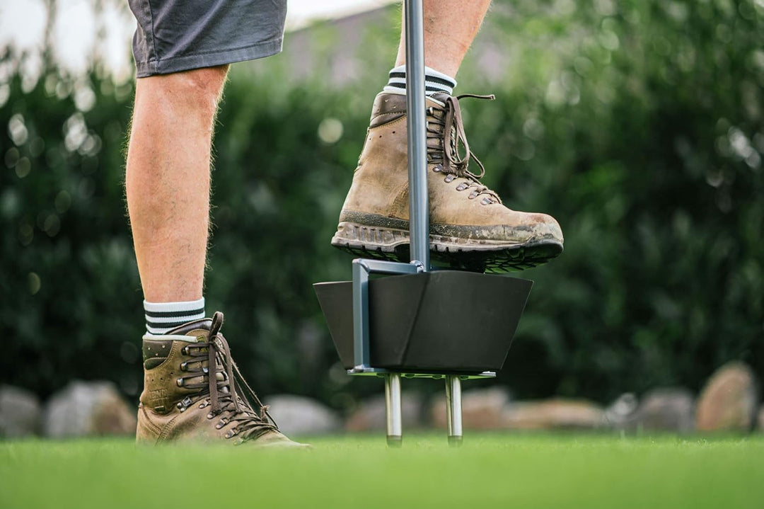 Rasenspecht Aerifizierer mit 2x16mm Spoons und Auffangwanne (Langer Stiel (ab Einer Körpergrösse von