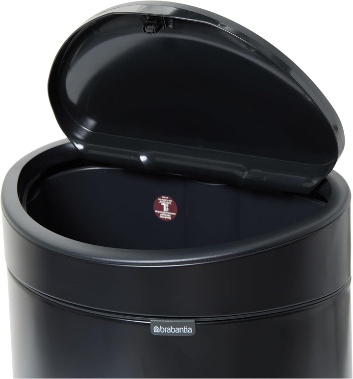 Brabantia Touch Bin New mit herausnehmbaren Kunststoffeinsatz, Matt Black, 40 L