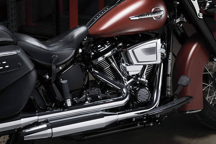 Kuryakyn 6457 Präzisions-Getriebeabdeckung für Milwaukee-Eight Powerplants: 2018-19 Harley-Davidson