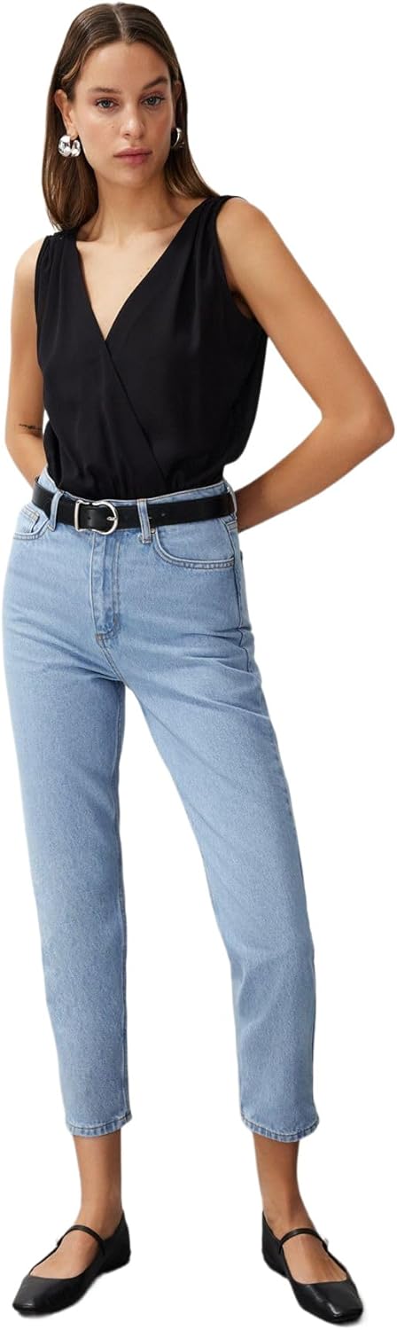 TRENDYOL Damen Basic Normal Waist Mom Jeans 32 Blau, 32 Blau