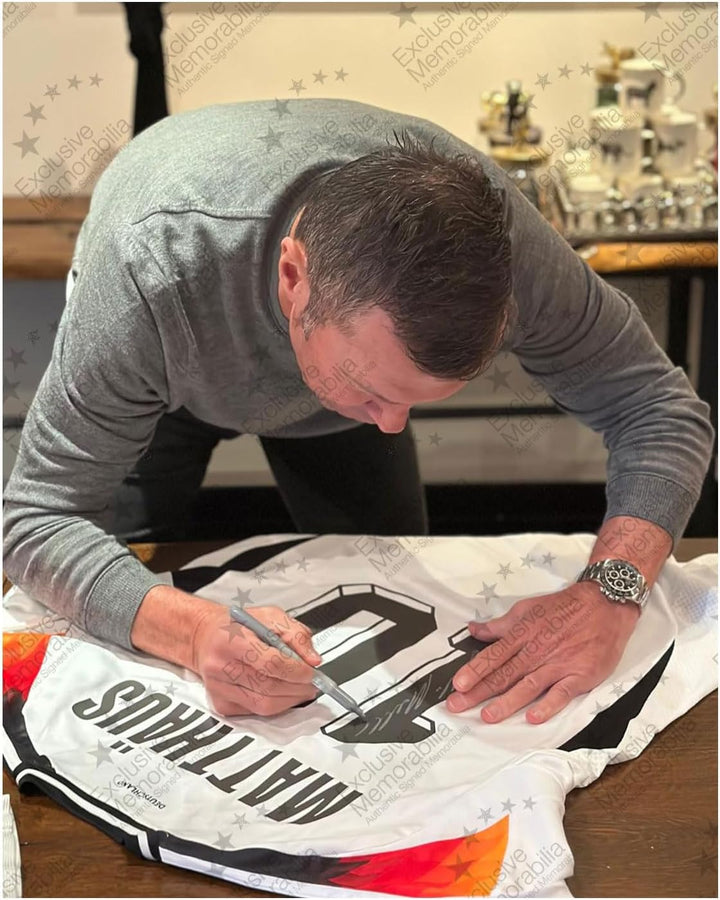 Exclusive Memorabilia Von Lothar Matthäus signiertes Deutschland-Trikot. Hochwertiger Rahmen