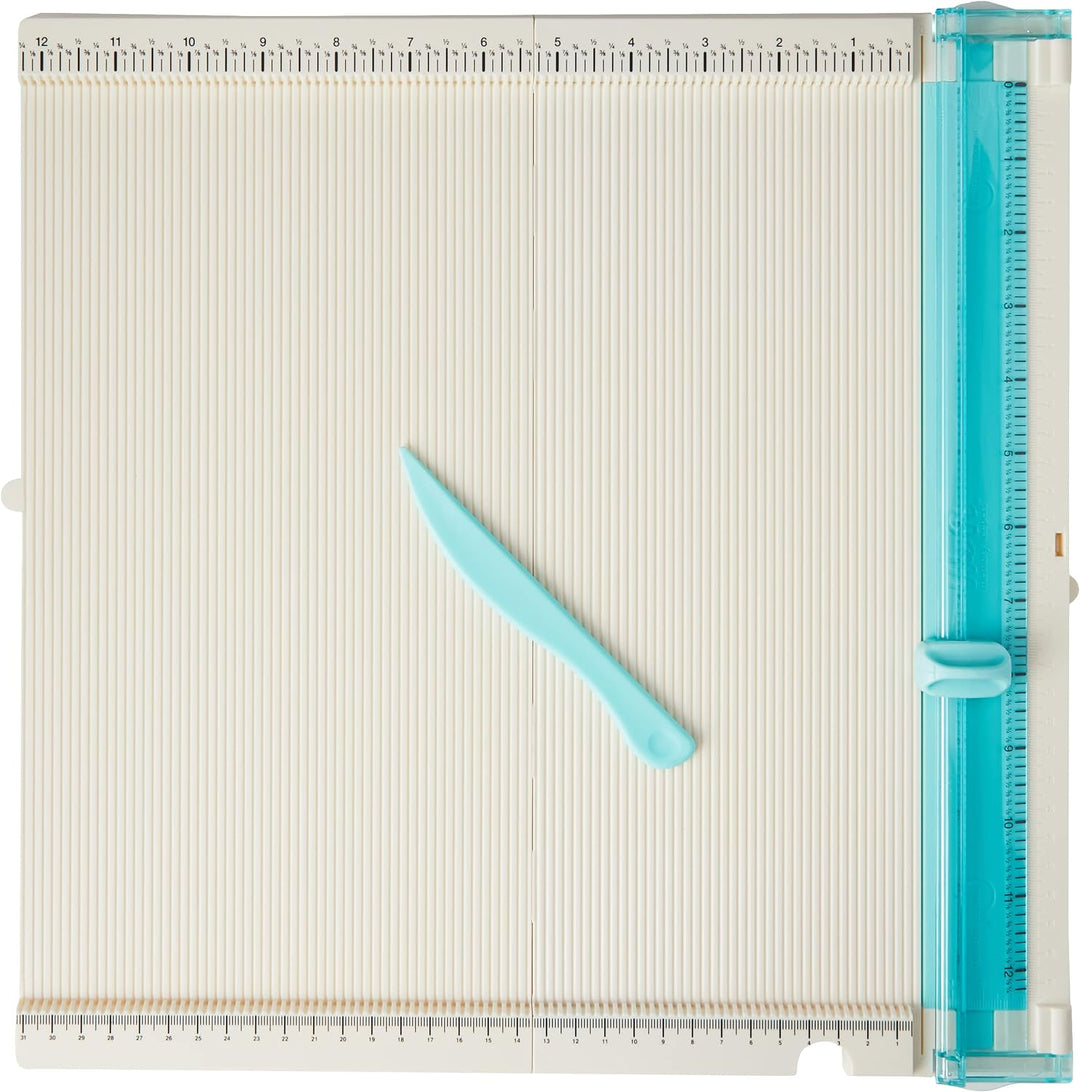 Rayher 50036000 We R Memory Keepers Trim & Score Board, Papierschneider und Falzbrett für Boxen, Kar