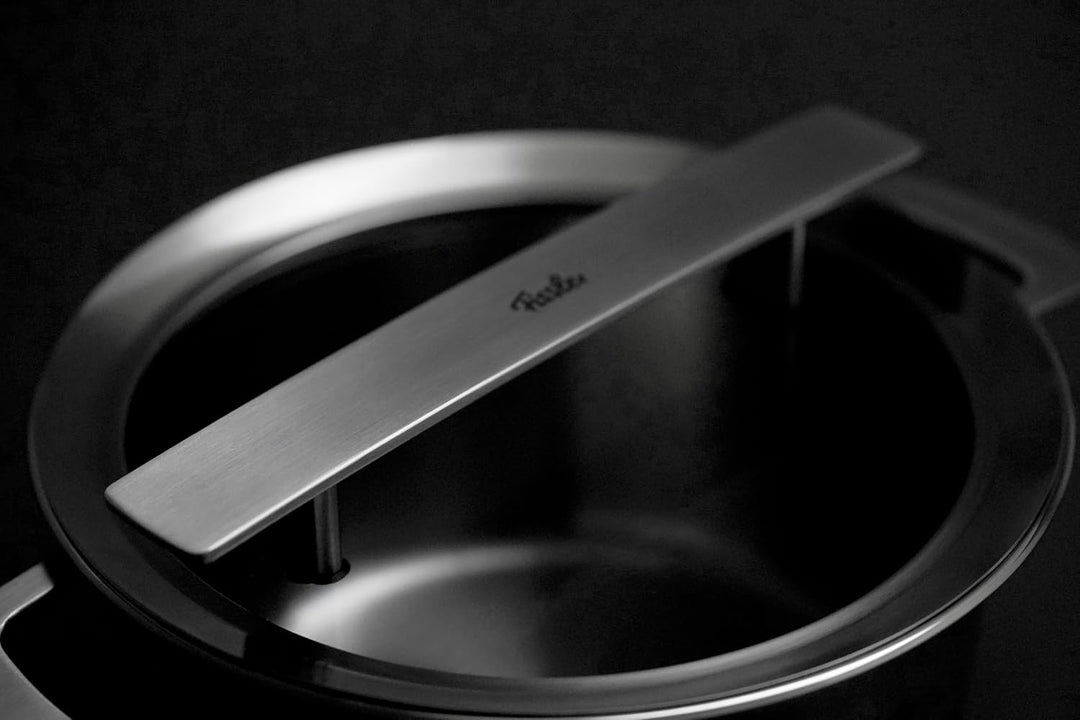 Fissler Phi Collection Bratentopf (24 cm, 3,9 L) mit Glasdeckel – grosser Edelstahl-Bratentopf, indu