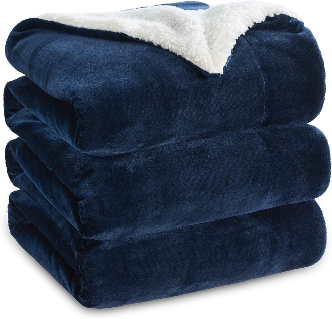BEDSURE Decke Sofa Kuscheldecke Marine Blau - warm Sherpa Sofaüberwurf Decke, Dicke Sofadecke Couchd