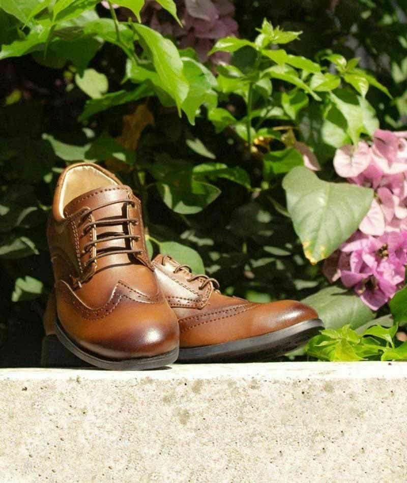 Jungen Kunstleder Lack Brogue Abendschuhe Schnürschuhe formelle Hochzeit Pagenkopf Schuhe, 22 EU Tan