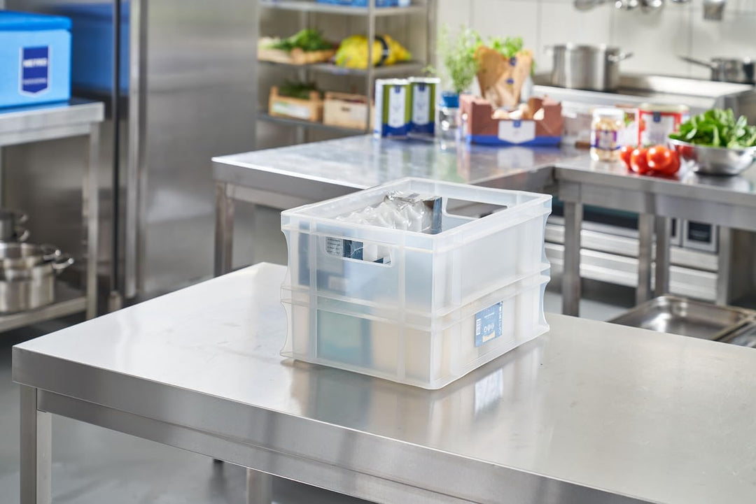 METRO Professional Eurobox, PP, 40 x 30 x 24 cm, 22 L, 20 kg, milchig, stapelbar, Handgriffe, weiss,