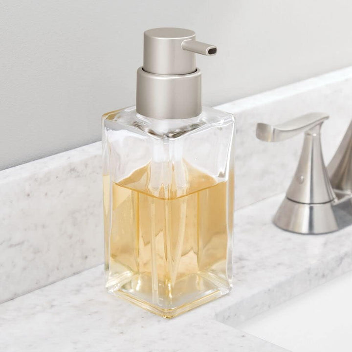 mDesign 2er-Set Seifenspender wiederbefüllbar – eckiger Pumpseifenspender aus Glas und Kunststoff –
