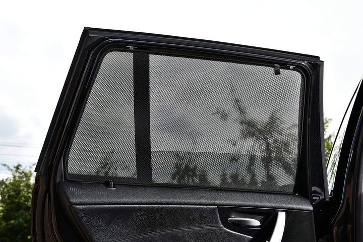 Satz Car Shades (Hintertüren) kompatibel mit Volkswagen Tiguan II 2016- (excl. Allspace) (2-teilig)