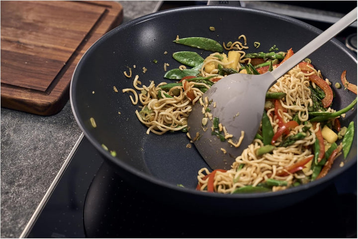 ZWILLING Madura Wok, Ø30cm, Aluminium, Titanverstärkte keramische Antihaftbeschichtung