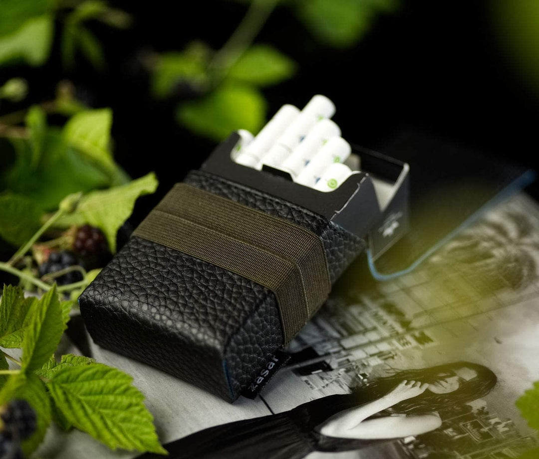 FLAPCASE N°1 • Always Black • Designer Zigarettenetui, Made in Austria, Leder vegan Zigarettenbox fü