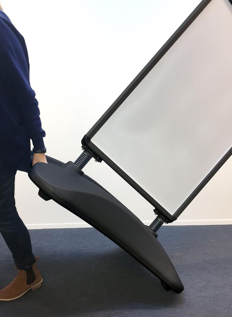 Kundenstopper Keitum Wind Line DIN A1 schwarz | beidseitig für 2 Plakate | stabiler Fuss für sichere