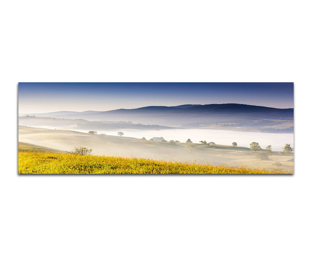 Paul Sinus Art Panoramabild auf Leinwand und Keilrahmen 150x50cm Ukraine Berge Wiese Nebel Morgenlic