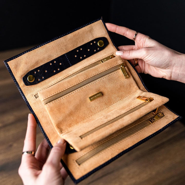 Time Resistance Blau Leder Schmuck Organizer – 100% Leder Schmuckrolle für Reisen Hergestellt in Ita